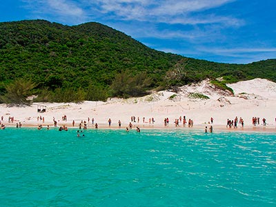 Passeio de Escuna em Arraial do Cabo