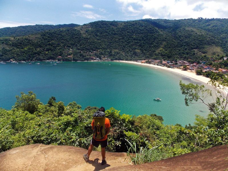 Expedición de Trekking Media Vuelta a Isla Grande