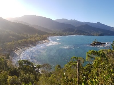 Kalapalo Editora  TREKKING NA ILHABELA